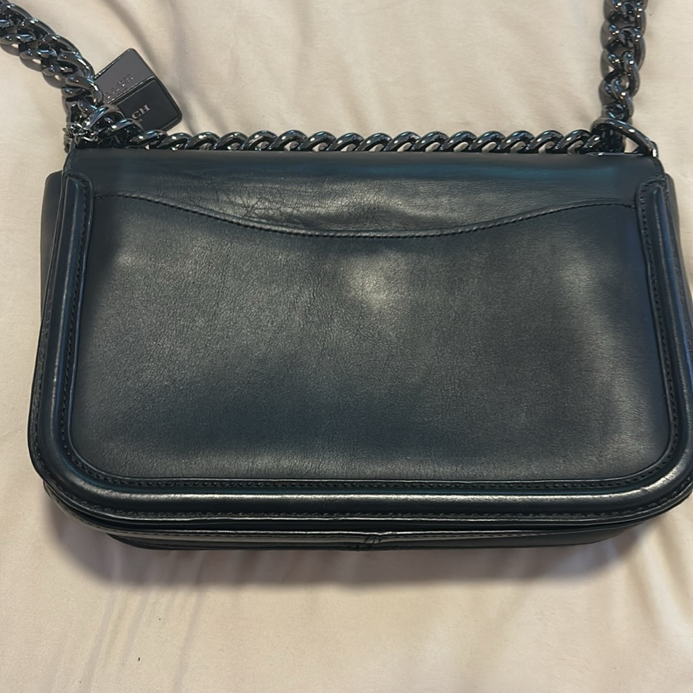 Coach Swagger Shoulder Bag 20 in Black - Picture 6 of 12